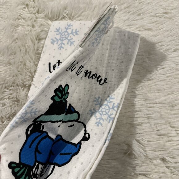 Peanuts Snoopy Let it Snow Winter Dish Towel Set Kitchen Towel NWT - Picture 4 of 5